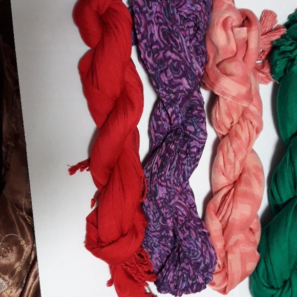 Scrafs 7 pc. - Picture 7 of 8